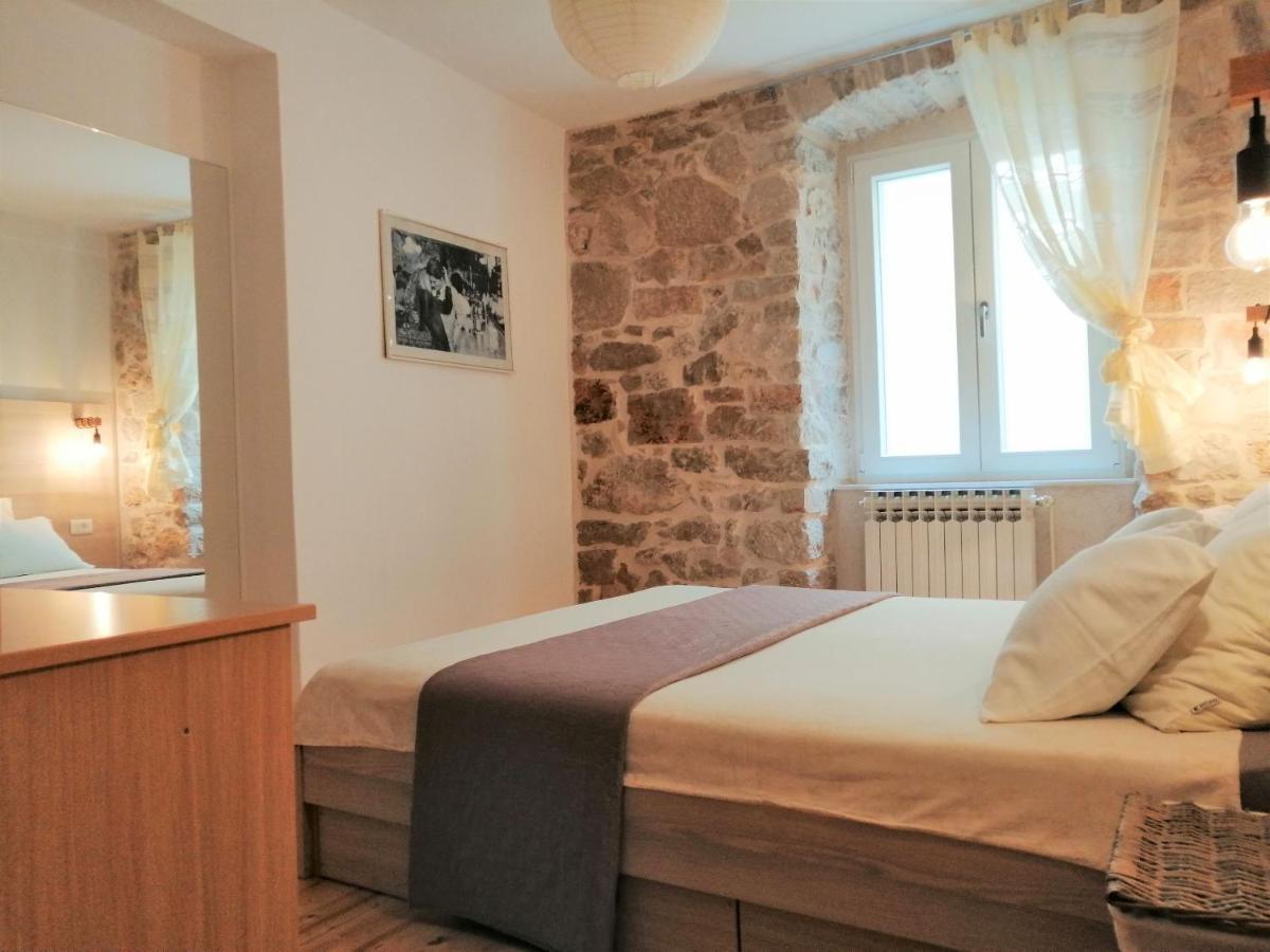 Apartment Julija Vodice Dış mekan fotoğraf